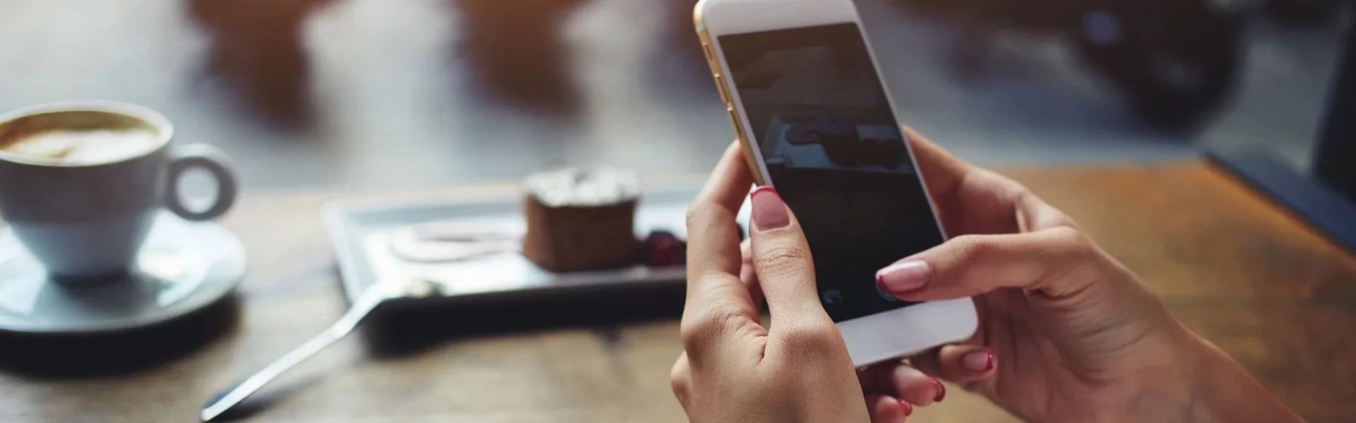 953-contact_header.webp 953-contact_header.webp